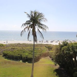 Pelicans Roost Gulf Front